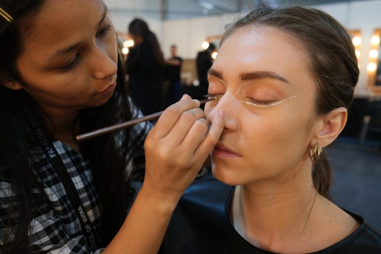 Las 10 paletas de sombras primaverales de Aliexpress que arrasan entre las instagramer