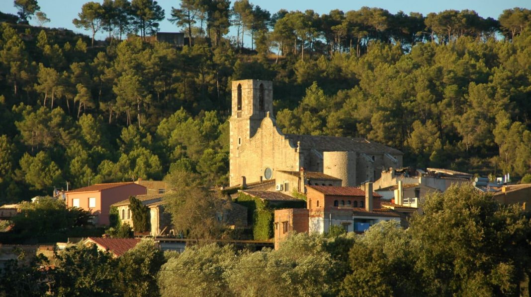 Un pueblo cercano a Dalí