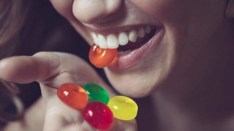 Estos alimentos destruyen tus dientes