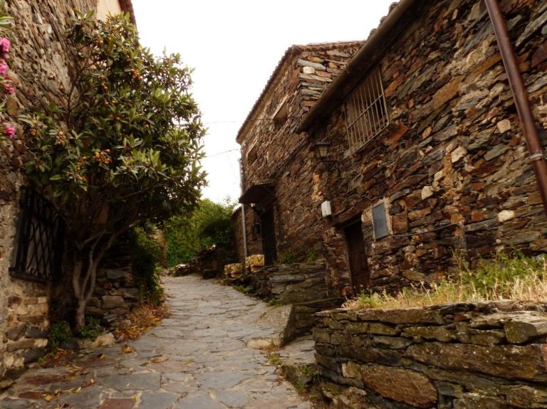 Este pueblo de la sierra de Madrid es ideal para pasar un día veraniego