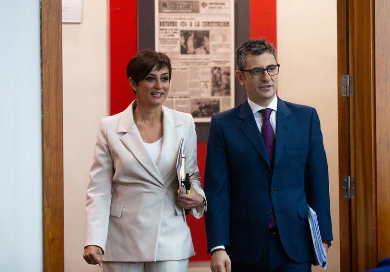 El Gobierno anuncia que los teléfonos de Sánchez y Robles han sido infectados con Pegasus