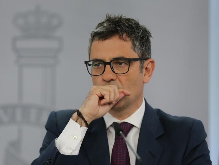 Bolaños asegura que las intervenciones de los teléfonos de Sánchez y Robles son «ilícitas y externas»