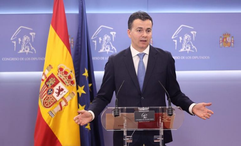 El PSOE abre la puerta a que Sánchez comparezca este mes y pide a UP «responsabilidad»