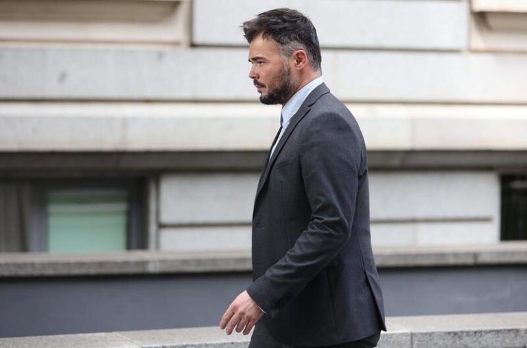 Los independentistas llegan sin expectativas a la comparecencia de la directora del CNI