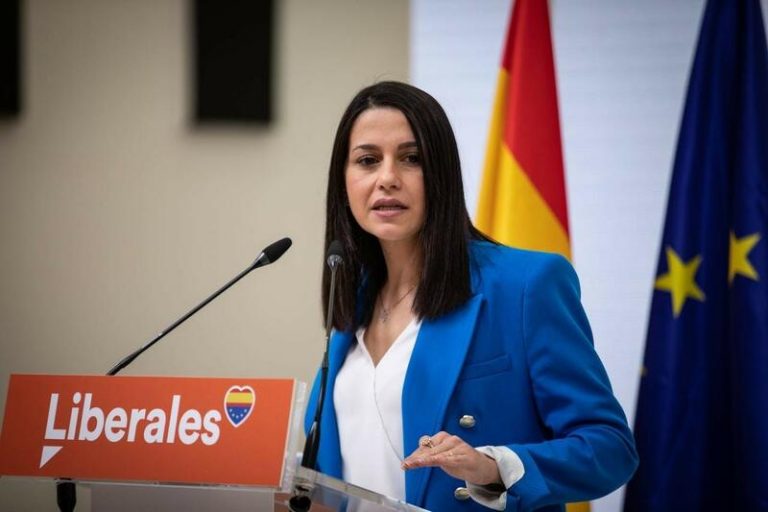 Arrimadas se suma a la petición de adelanto electoral: «Cuanto menos dure este Gobierno, mejor»