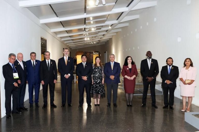 El Rey Felipe VI asiste a la cena de jefes de Estado y de Gobierno organizada por la Presidencia de Costa Rica
