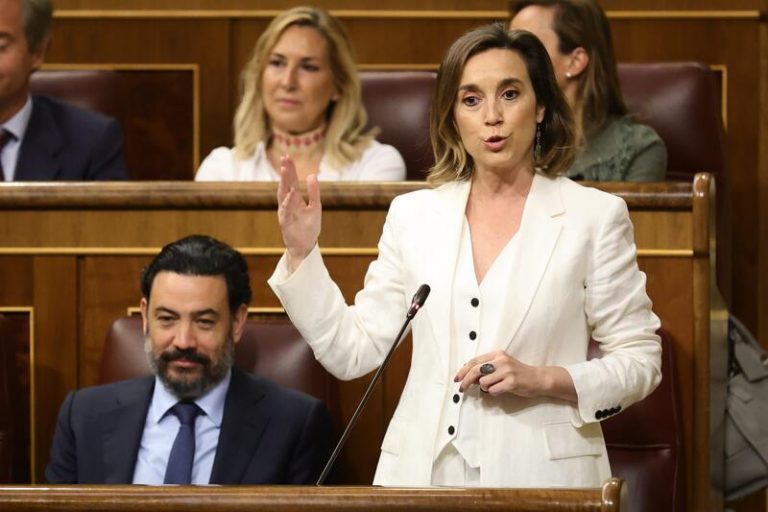 Cuca Gamarra: «Bruselas no se cree las cuentas de Sánchez»