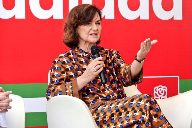 Carmen Calvo, sobre el rey emérito: «El PP se equivoca al ser tan tolerante con comportamientos sin ética»