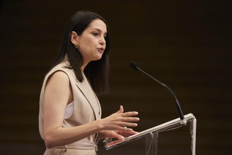 Arrimadas dice que el «fin del sanchismo está cerca»