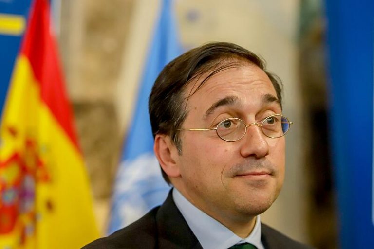 Albares no aclara la ausencia de UP en el acto de la OTAN