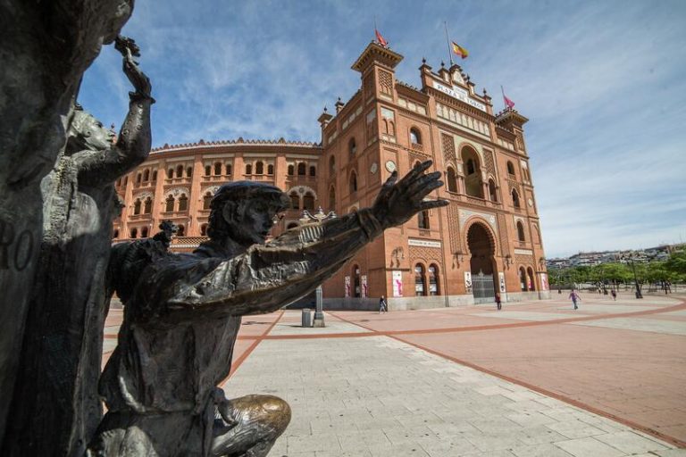 Detenidos 4 radicales del Atlético de Madrid por pegar a un camarero