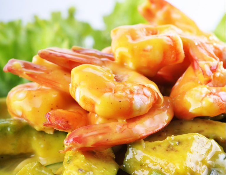 Aguacates rellenos: la receta estrella para un popurrí de sabores en la boca