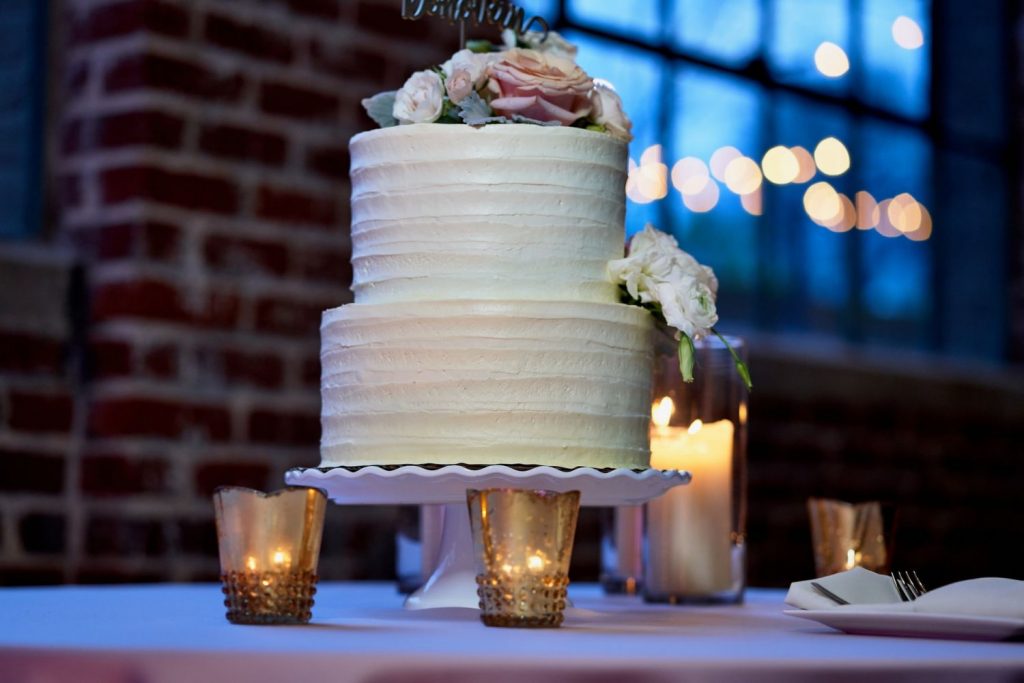 Así puedes hacer una tarta de boda real en casa
