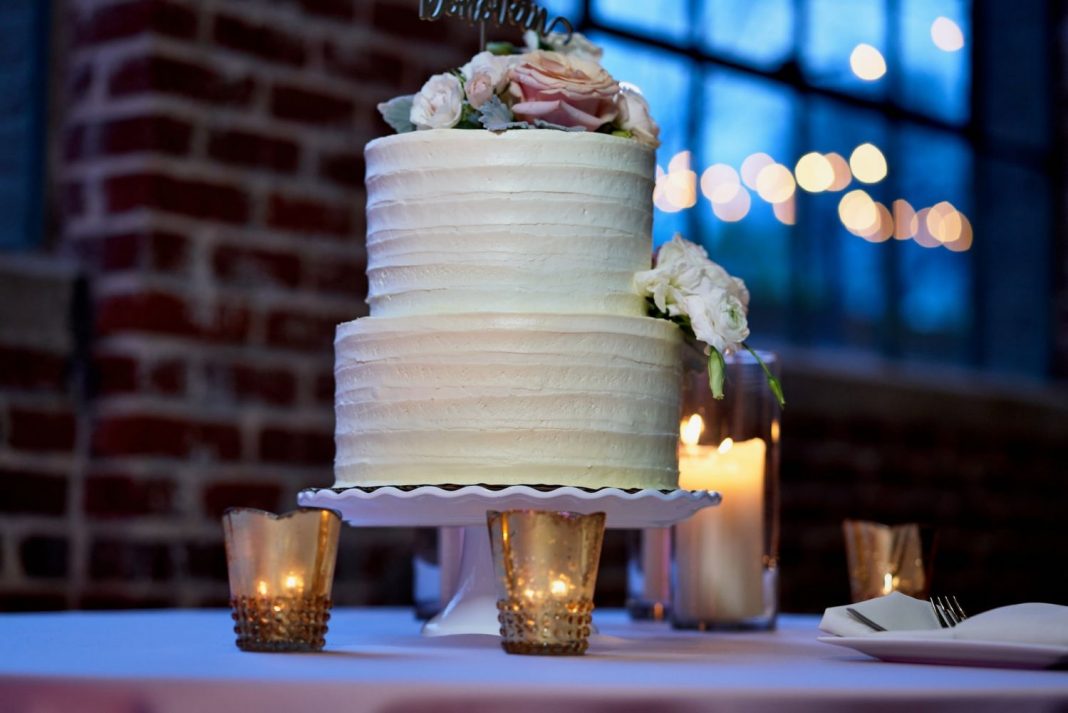Así puedes hacer una tarta de boda real en casa
