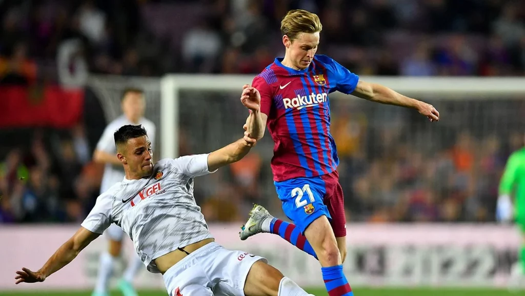 El Barcelona Trata De Cubrirse Sus Espaldas