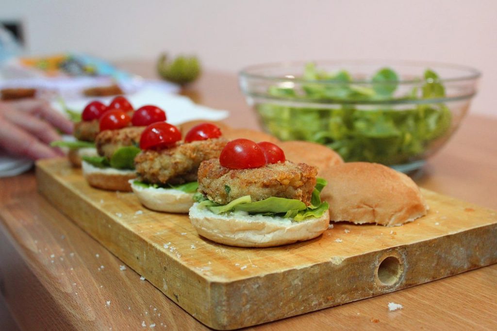 Hamburguesas De Lentejas La Combinación Con Legumbres Que Te Sorprenderá Por Su Sabor