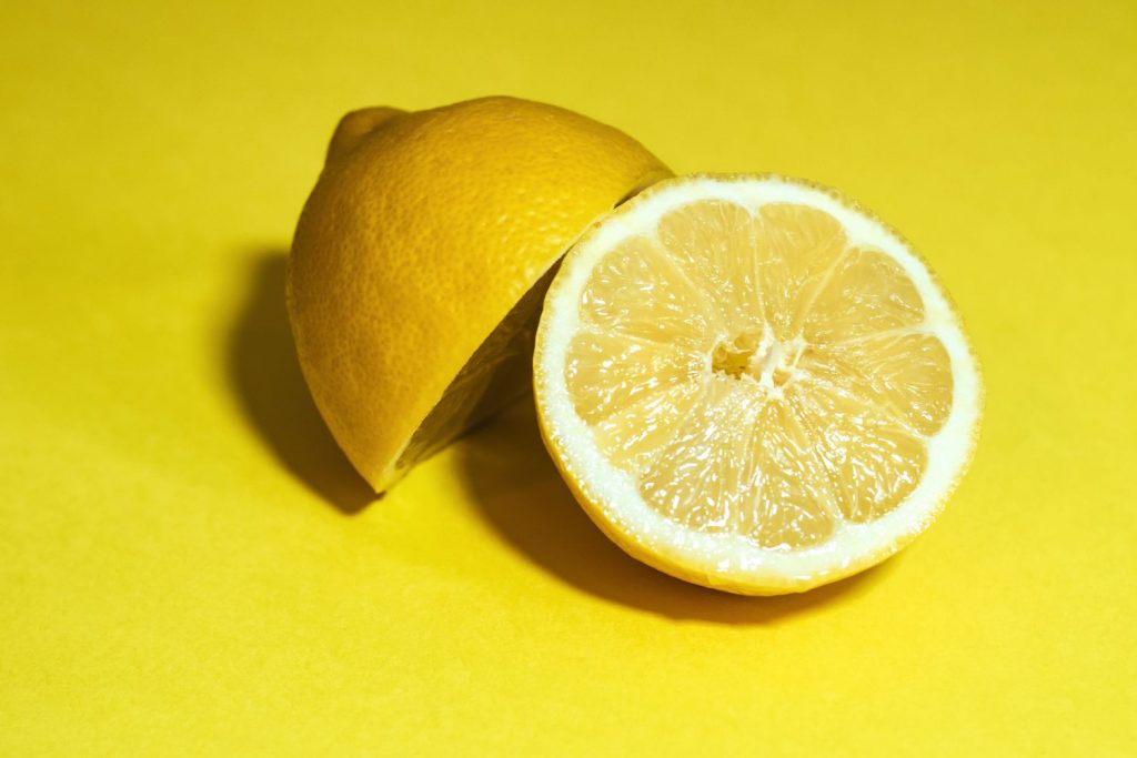 Helado de limón los únicos cuatro ingredientes para hacerlo