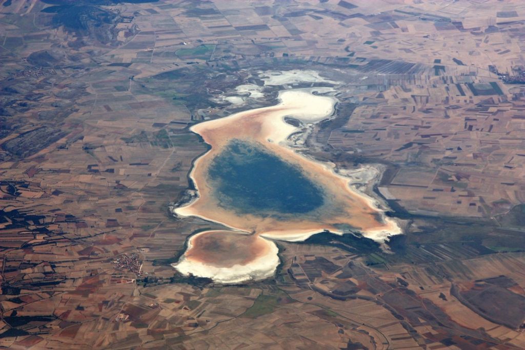 Los Lagos Más Bonitos De España Para Una Escapada De Verano