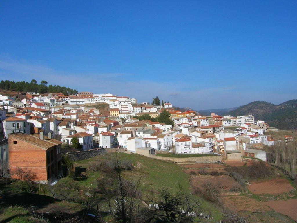 Ayna: Un Pueblo Relacionado Con El Cine