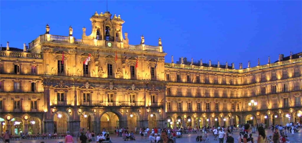 ¿Dónde hospedarse en Salamanca?