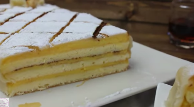 Ponche segoviano: el postre con nombre de bebida que es mejor que el bizcocho