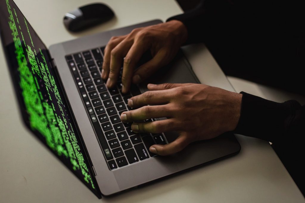 Qué Buscan Los Perfiles Falsos
