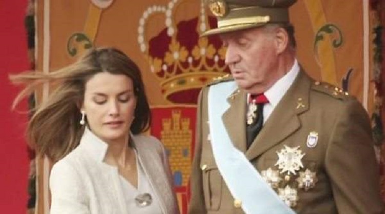 Gestos De Desprecio De La Reina Letizia Al Rey Felipe