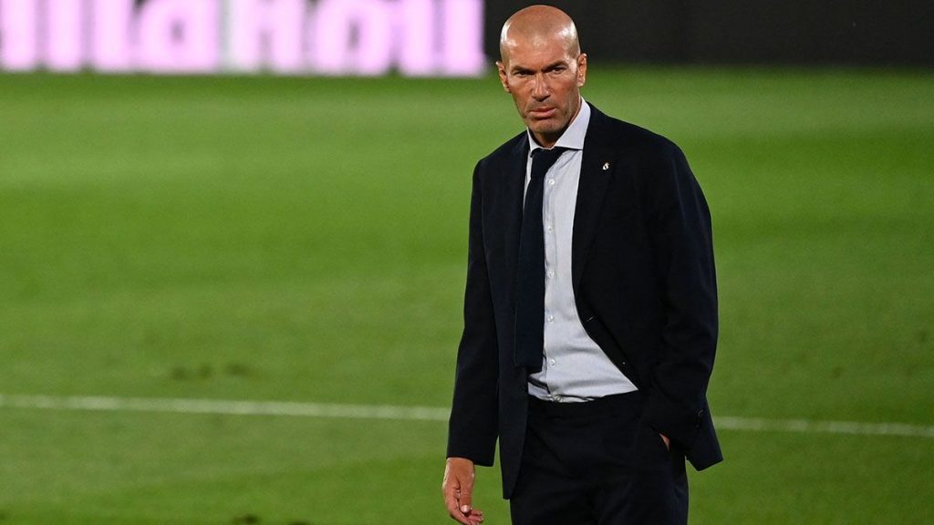 Zinedine Zidane, el no más doloroso que puede recibir el PSG