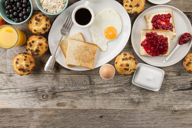 Los cinco alimentos que debes desayunar para bajar el colesterol
