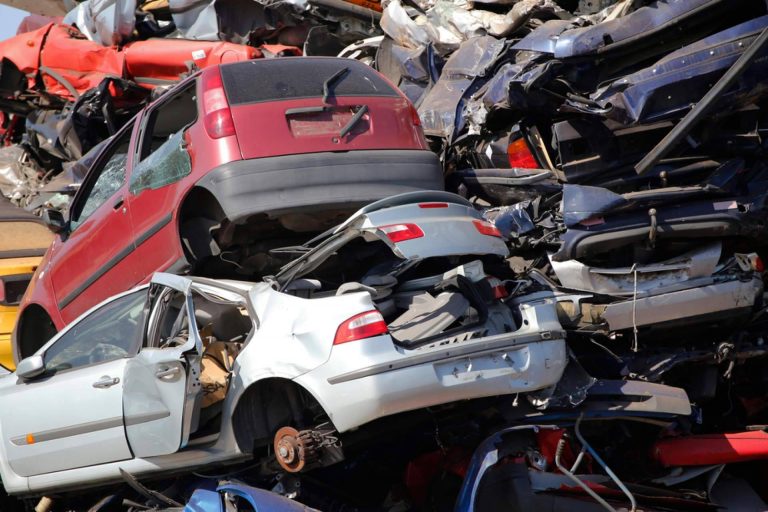 La solución del centro Compramos Tu Siniestro para deshacerse de un coche viejo