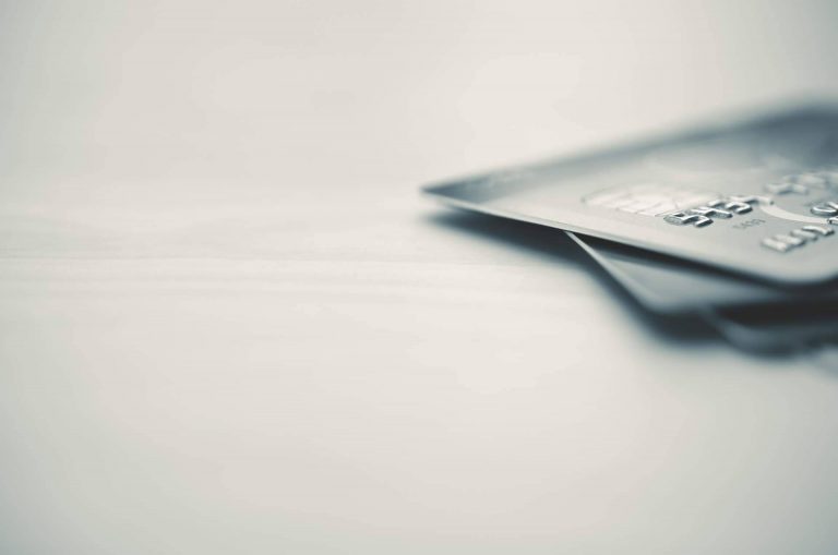 El protagonismo en verano de las tarjetas revolving con intereses ilegales