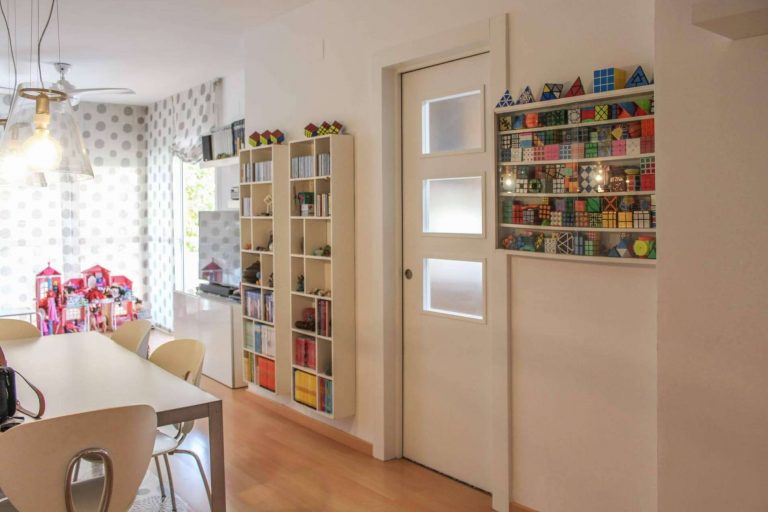 ¿Por qué es importante colocar puertas de aluminio en las casas?, por Thalazza