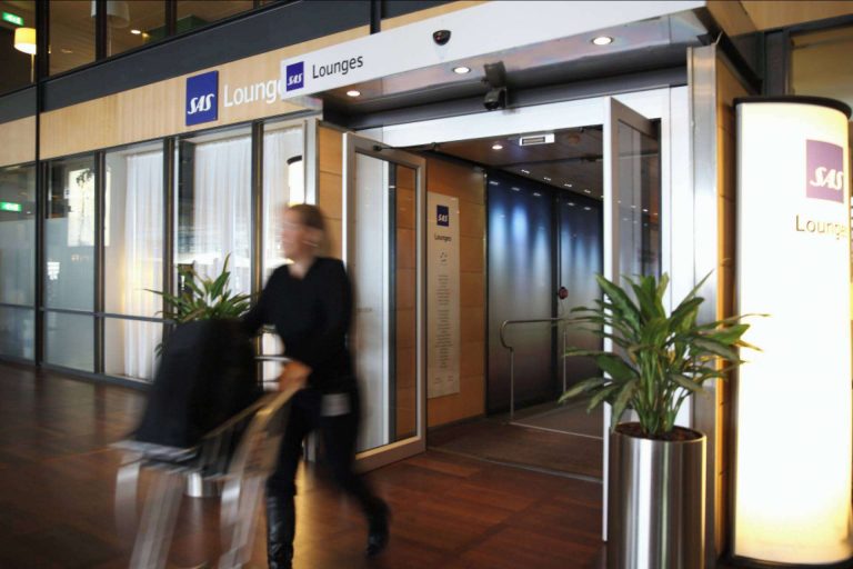 Las puertas automáticas facilitan el sector de transporte de pasajeros, por ASSA ABLOY