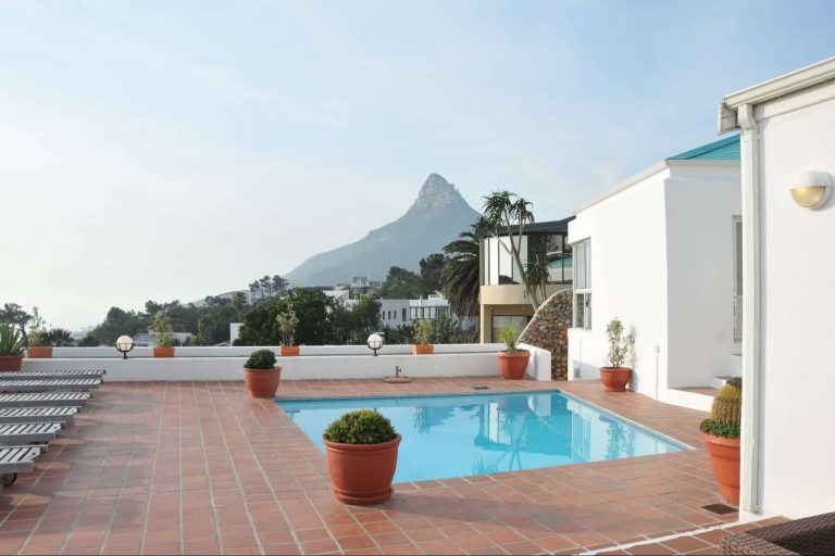Reformar la terraza durante primavera para disfrutarla todo el año