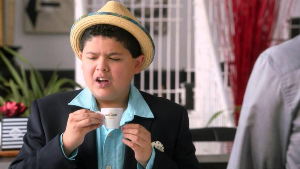 Modern family: Manny Delgado, el joven bebedor