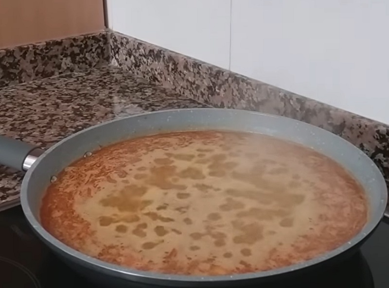 Cómo Hacer Una Paella Brutal Con Una Lata De Mejillones