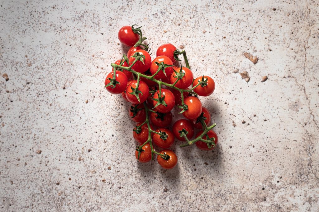 Cómo Plantar Y Cuidar Tomates En Casa Para Que Tengan Más Sabor