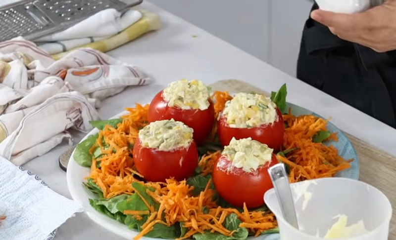 Estos Tomates Rellenos Son El Mejor Plato Para Un Día De Calor