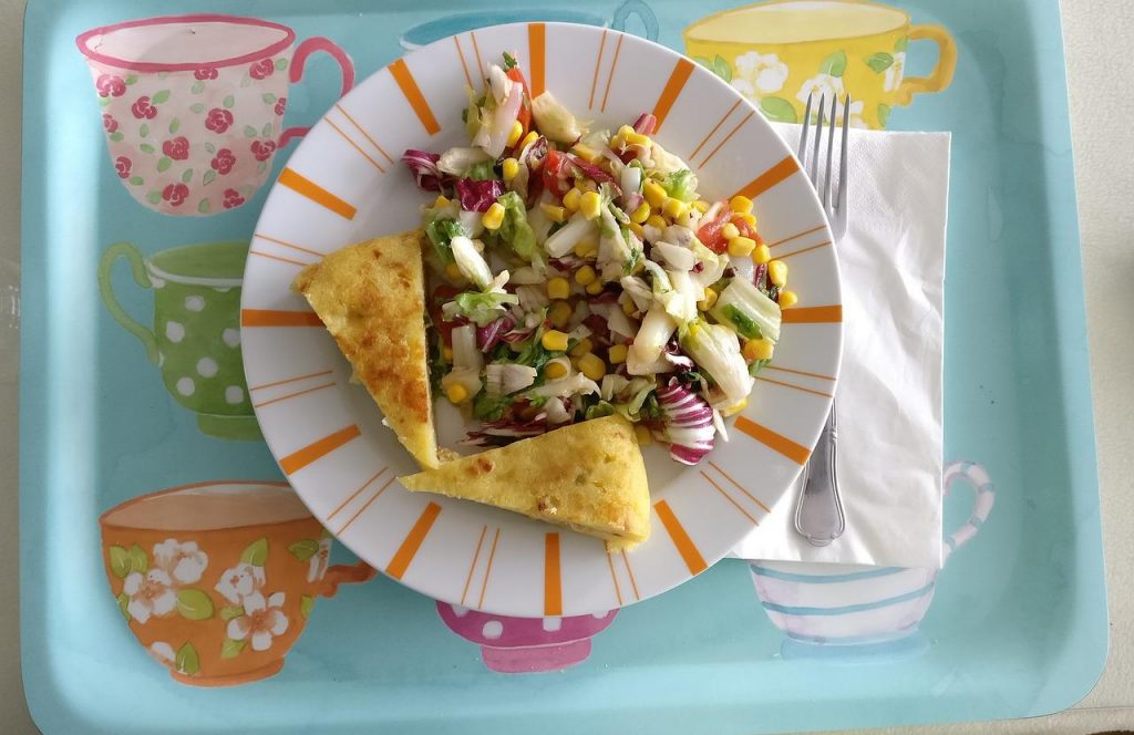 Tortilla De Patatas: Cuándo Echar La Sal Para Que Esté Más Sabrosa