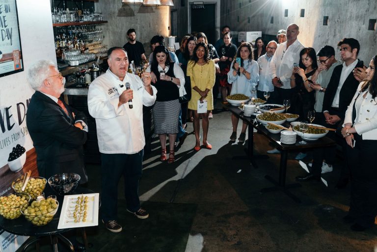 El chef José Andrés anima a tener "un día de aceitunas" todos los días