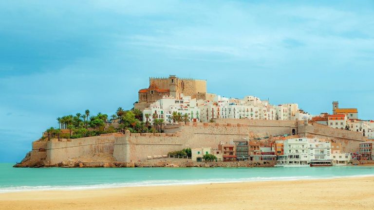 El alquiler vacacional en Peñíscola colgará el cartel de ‘overbooking’ este verano