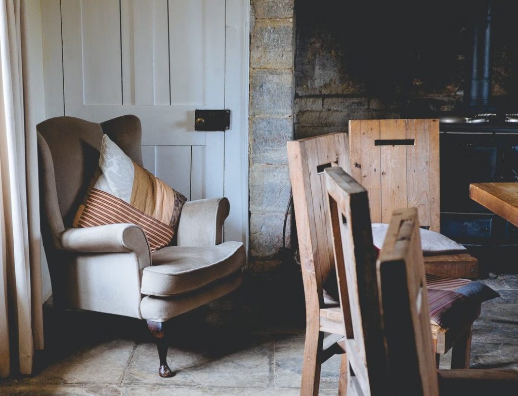 Cómo limpiar los muebles de madera sin destrozarlos 