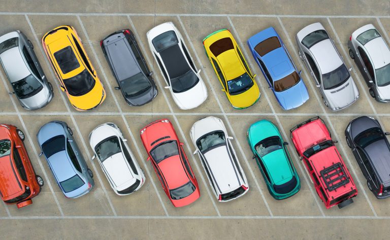 Este es el único color de coche que debes usar si quieres evitar accidentes