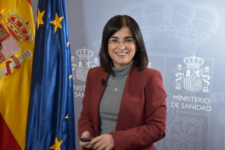 Darias se compromete a mejorar y ampliar de las capacidades del Sistema Nacional de Salud