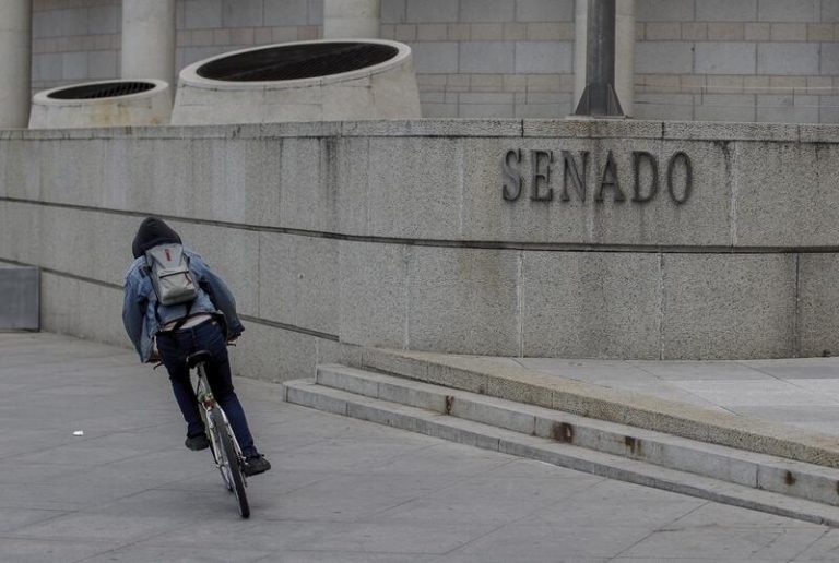 El Senado destina más de 600.000 euros a los viajes de los senadores