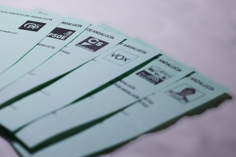 Más de 6,5 millones de andaluces podrán votar este domingo en las elecciones autonómicas, un 1,5% más que en 2018