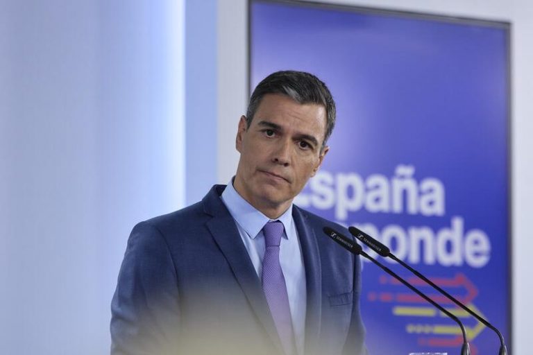 Sánchez echa la culpa a «las mafias internacionales» por el salto en Melilla