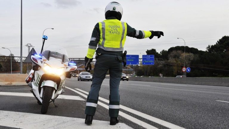 Te pueden multar con 200 euros por esta señal que nadie ve