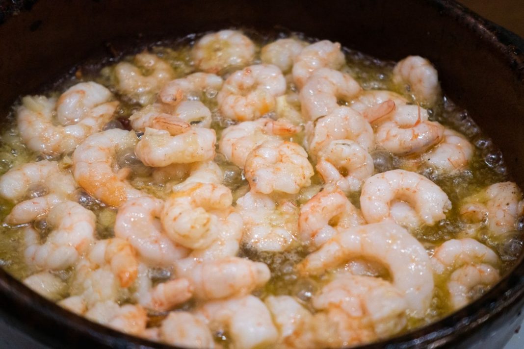 Arroz con gambas así lo hace Chicote para desterrar para siempre la paella