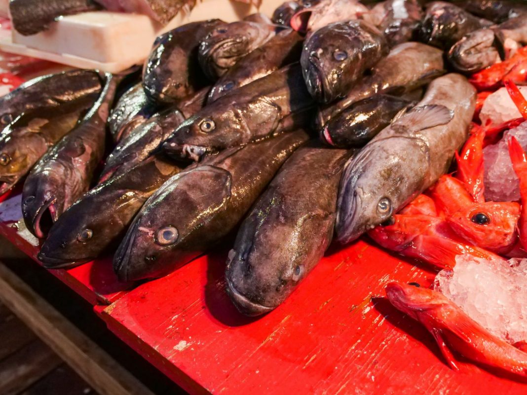 El ingrediente que le da un sabor especial a tu ensalada con bacalao